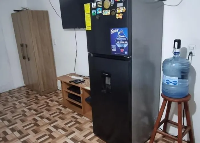 Apartamento Pequeno Amueblado